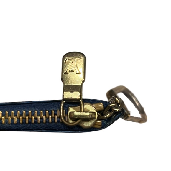 LOUIS VUITTON • Blue Epi Pochette Key Cles / Coin Pouch - Picture 9 of 15